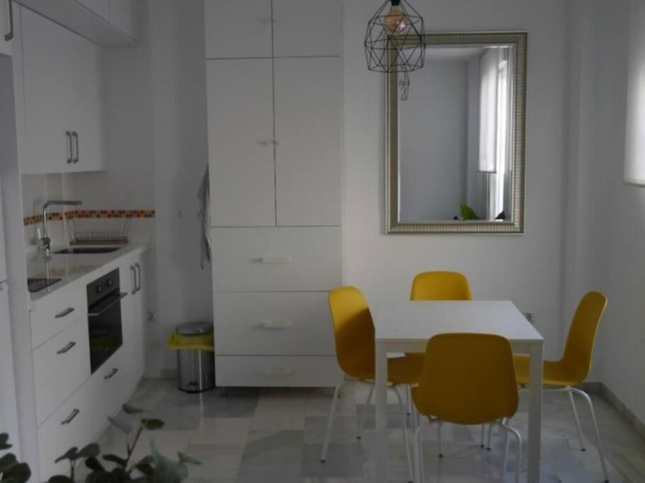 Malaga City One Bedroom Apartment By Namaste Elite Eksteriør billede